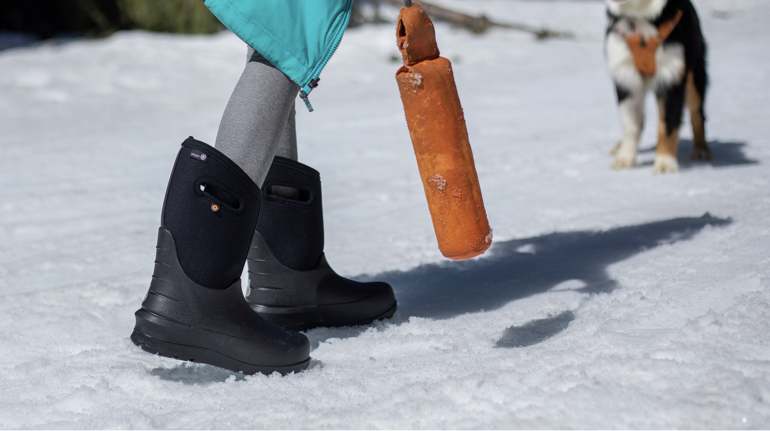 Click to shop the kids' Neo-Classics featuring the Neo-Classic solid in the snow.